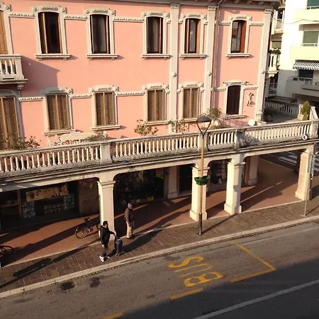 Alojamento de Acomodação e Pequeno-almoço Venezia *